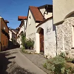 Homestay Weingut Langmayer *