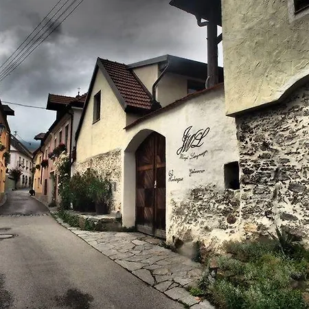 Homestay Weingut Langmayer *