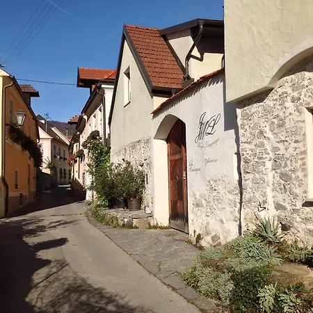 Homestay Weingut Langmayer *